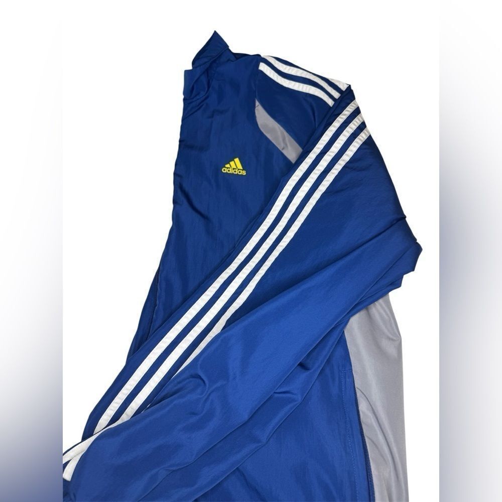 Vintage Adidas Men's Blue Windbreaker Jacket - Picture 4 of 7